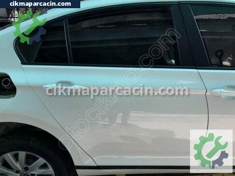 Volkswagen Passat Sağ Arka Kapı çıkma parça