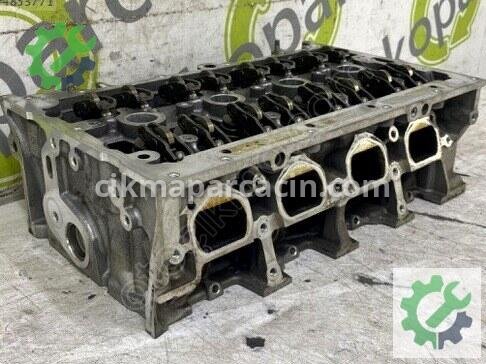 Volkswagen Passat Silindir Kapağı 05E103404K çıkma parça