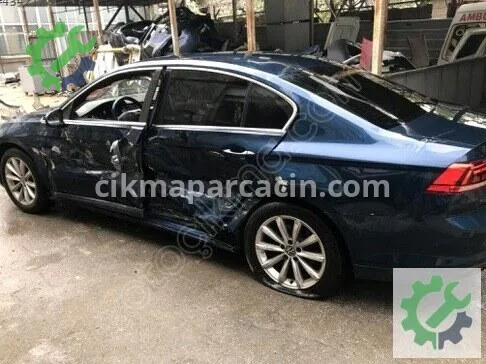 Skoda Kamiq Arka Travers 3Q0505235A çıkma parça