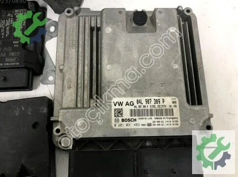 Volkswagen Passat Motor Beyni 04L907309P çıkma parça