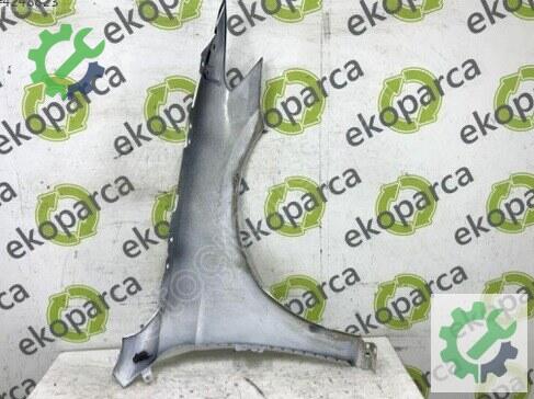 Volkswagen Passat Sol Ön Çamurluk 3G0821021 çıkma parça