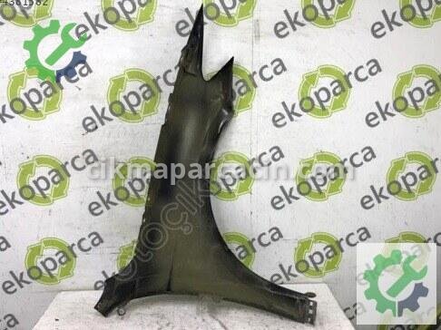 Volkswagen Passat Sol Ön Çamurluk 3G0821021 çıkma parça