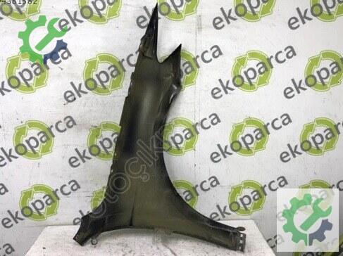 Volkswagen Passat Sol Ön Çamurluk 3G0821021 çıkma parça