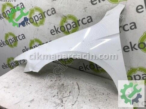 Volkswagen Passat Sol Ön Çamurluk 3G0821021 çıkma parça