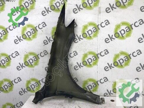 Volkswagen Passat Sol Ön Çamurluk 3G0821021 çıkma parça