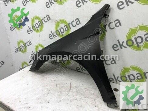 Volkswagen Passat Sol Ön Çamurluk 3G0821021 çıkma parça