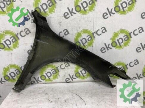 Volkswagen Passat Sol Ön Çamurluk 3G0821021 çıkma parça