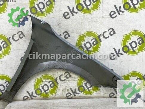 Volkswagen Passat Sol Ön Çamurluk 3J0821021 çıkma parça