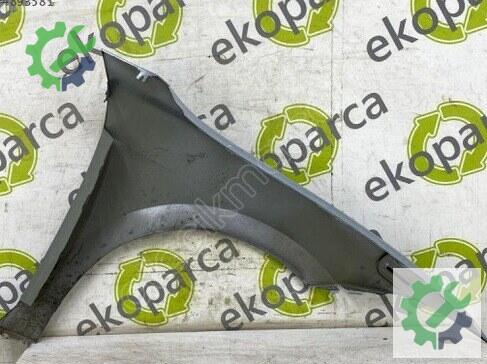 Volkswagen Passat Sol Ön Çamurluk 3J0821021 çıkma parça