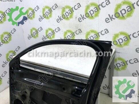 Volkswagen Passat Sağ Ön Kapı 3J0831052 çıkma parça