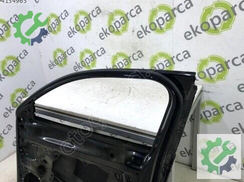 Volkswagen Passat Sağ Ön Kapı 3J0831052 çıkma parça