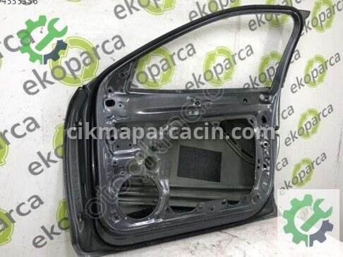 Volkswagen Passat Sağ Ön Kapı 3J0831052 çıkma parça