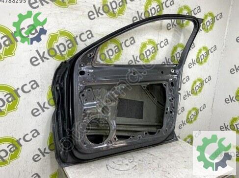 Volkswagen Passat Sağ Ön Kapı 3J0831052 çıkma parça