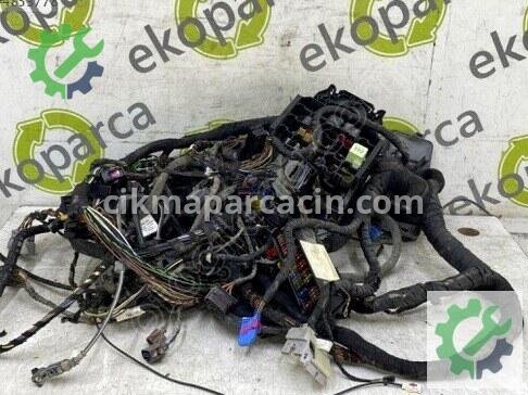 Volkswagen Polo Manuel Şanzıman 6R097105 çıkma parça