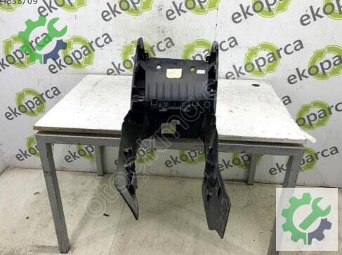 Volkswagen Polo Orta Konsol 6R0863243F çıkma parça