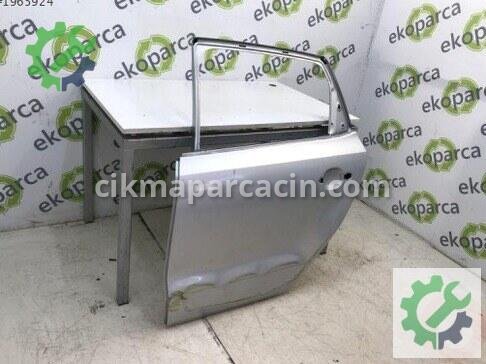 Volkswagen Polo Sol Arka Kapı 6R4833055 çıkma parça