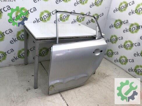 Volkswagen Polo Sol Arka Kapı 6R4833055 çıkma parça