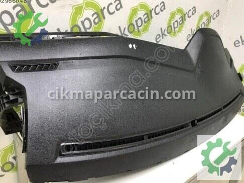 Volkswagen Polo Torpido 2G1857004 çıkma parça