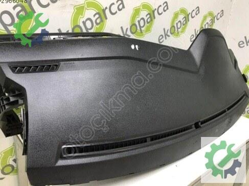 Volkswagen Polo Torpido 2G1857004 çıkma parça