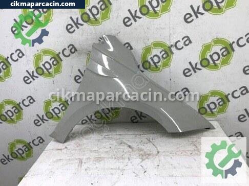 Volkswagen Polo Sağ Ön Çamurluk çıkma parça