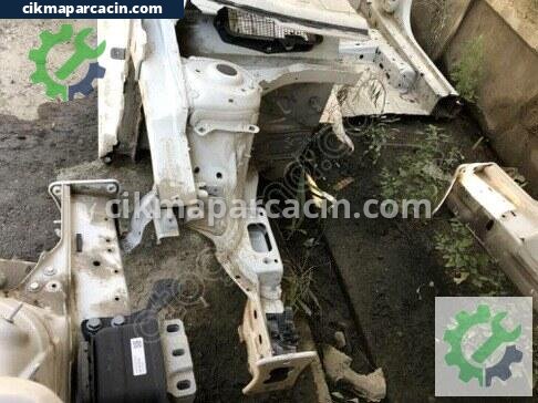 Volkswagen Polo Sağ Ön Marşpiyel Sacı çıkma parça