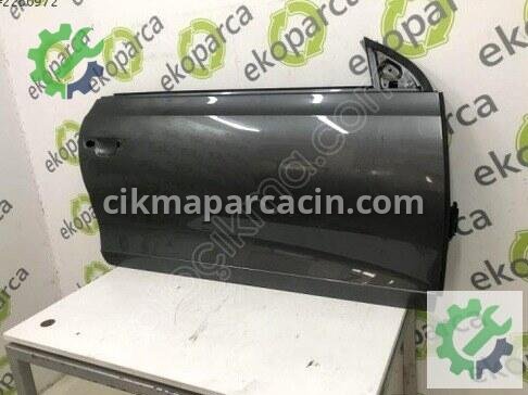 Volkswagen Scirocco Sağ Ön Kapı 1K8831056 çıkma parça