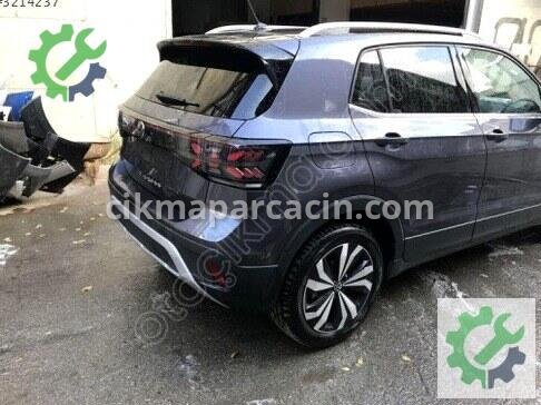 Volkswagen T-Cross Sağ Arka Çamurluk 2GM809844B çıkma parça