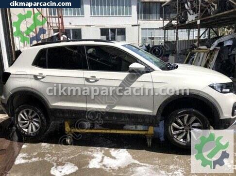Volkswagen T-Cross Sağ Ön Çamurluk çıkma parça