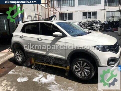 Volkswagen T-Cross Sağ Ön Kapı çıkma parça