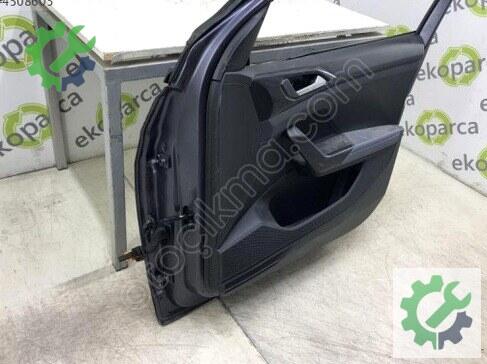 Volkswagen T-Cross Sağ Ön Kapı 2GM831052 çıkma parça