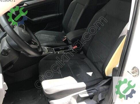 Volkswagen T-Roc Koltuk 2GA881376 çıkma parça
