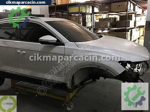 Volkswagen T-Roc Sağ Ön Kapı çıkma parça