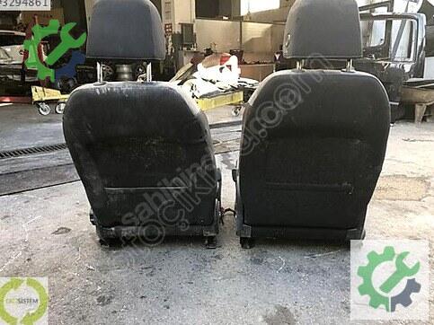 Volkswagen T-Roc Sağ Ön Koltuk 2GA881376 çıkma parça