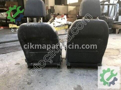 Volkswagen T-Roc Sol Ön Koltuk 2GA881375 çıkma parça