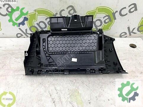 Volkswagen Taigo Orta Konsol 2G1863241K çıkma parça