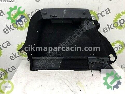 Volkswagen Taigo Bagaj Döşemesi 2G7867427 çıkma parça