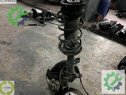 Volkswagen Taigo Sağ Ön Taşıyıcı 2Q0407256AD çıkma parça