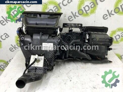 Volkswagen Tiguan Kalorifer Motoru çıkma parça