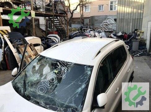 Volkswagen Tiguan Tavan Sacı 5N0817101A çıkma parça