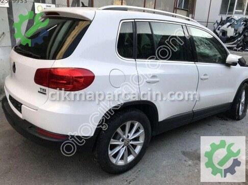 Volkswagen Tiguan Ara Bölme çıkma parça