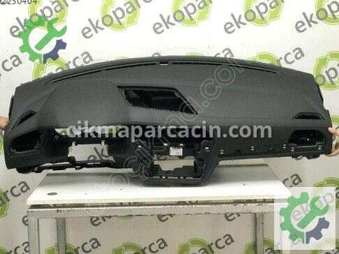 Volkswagen Tiguan Torpido 5NB857003 çıkma parça