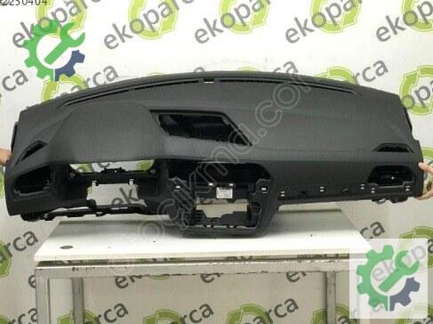 Volkswagen Tiguan Torpido 5NB857003 çıkma parça