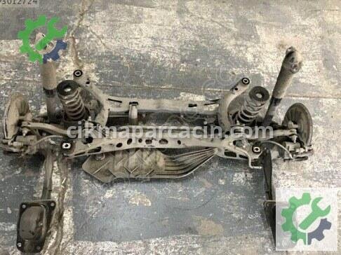Volkswagen Tiguan Arka Travers 3Q0505235AC çıkma parça
