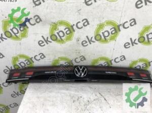 VOLKSWAGEN TİGUAN 2024 2026 BAĞAJ STOPU CAMI KIRIK571945307A