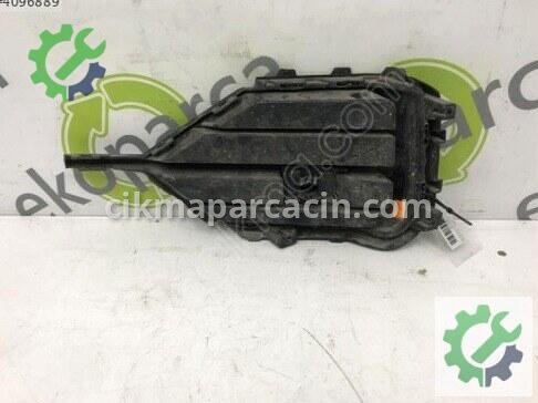Volkswagen Touareg Sis Farı Çerçevesi 760854662J çıkma parça