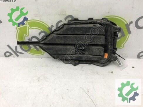 Volkswagen Touareg Sis Farı Çerçevesi 760854662J çıkma parça