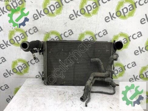 Volkswagen Touran Radyatör 1K0820411AC çıkma parça