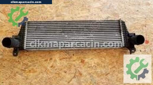 Volkswagen Transporter Intercooler Radyatörü çıkma parça
