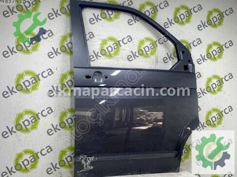 Volkswagen Transporter Sağ Ön Kapı 7E0831056 çıkma parça