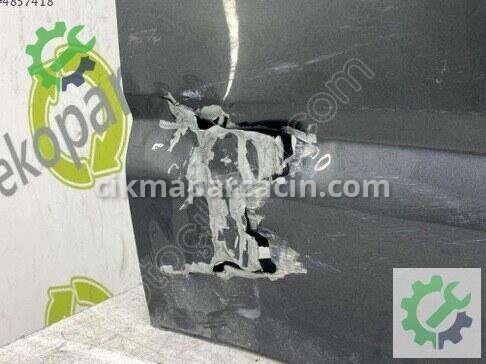 Volkswagen Transporter Sağ Ön Kapı 7E0831056 çıkma parça